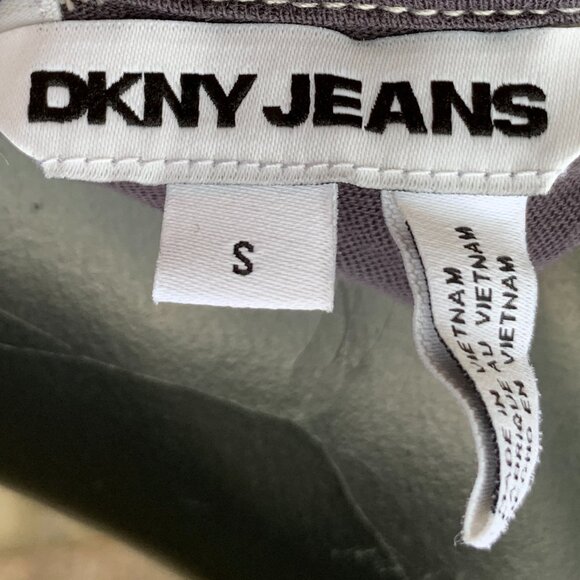 DKNY Ruched Long Sleeve Puffed Shoulders V-Neck Top SzS - Picture 9 of 11